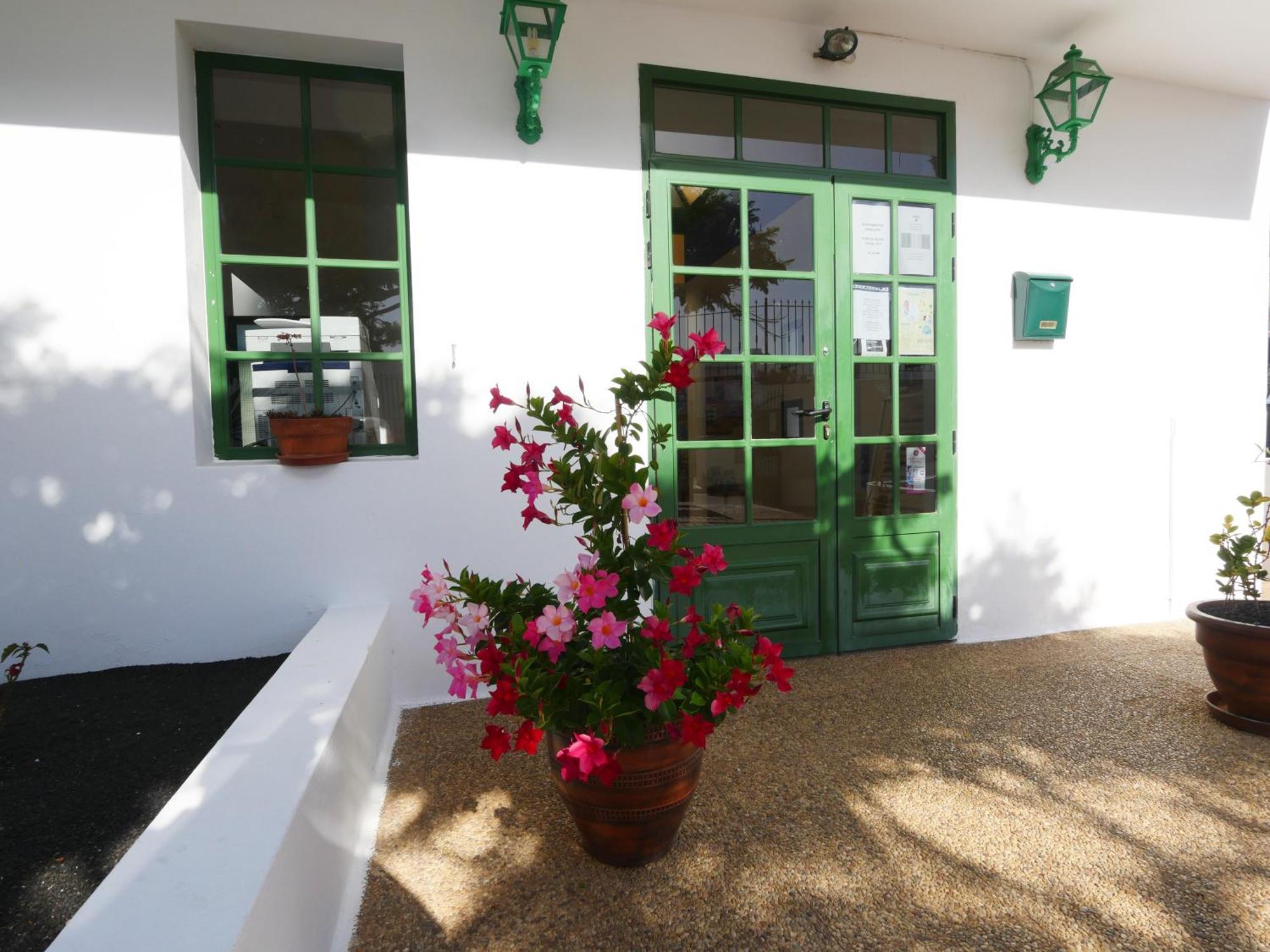 Apartamentos Tropicana بويرتو ذيل كارمين المظهر الخارجي الصورة