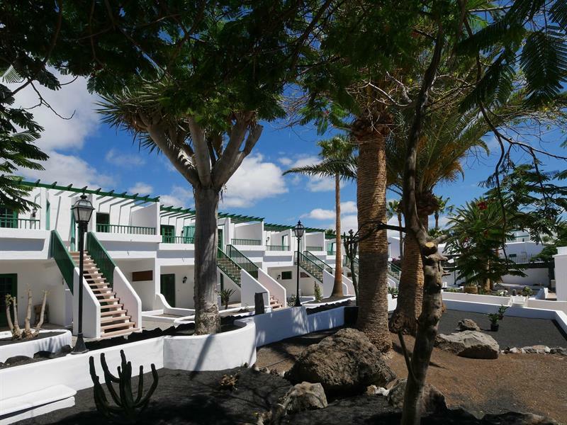 Apartamentos Tropicana بويرتو ذيل كارمين المظهر الخارجي الصورة